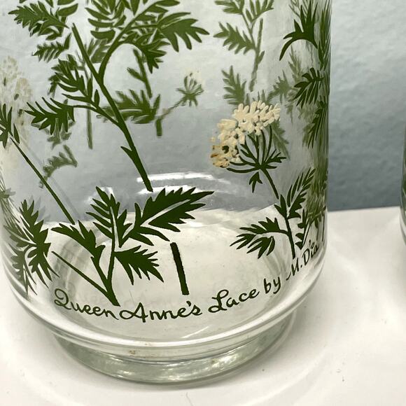 Queen Anne's Lace by M. Dia Glass Tumblers Set of 2 Floral Garden Tumblers Tall - Picture 3 of 3